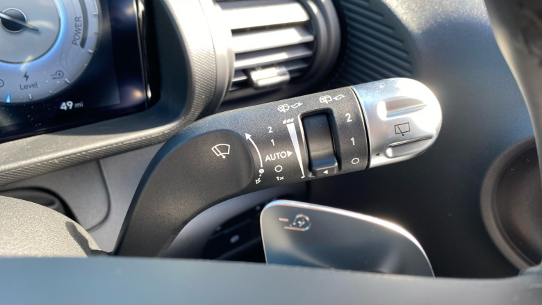 Hyundai INSTER 85kW 01 49kWh 5dr Auto Electric Hatchback